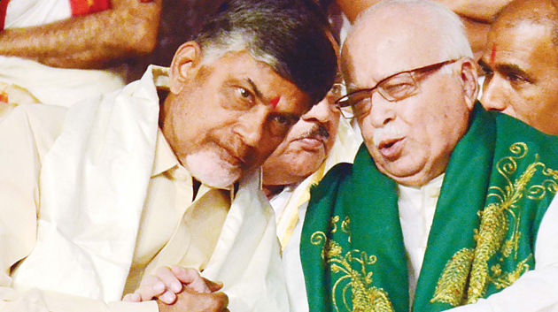 హోదాపై అద్వానీ వ్యాఖ్యలు విన్నారా?