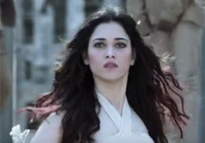 Video: Tamannas spicy attempt in Bollywood