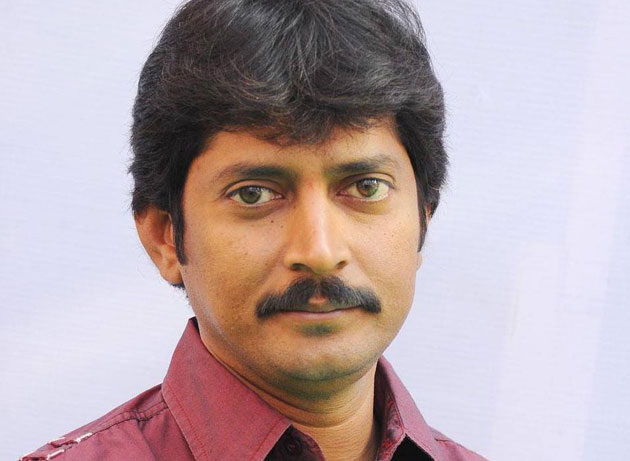 గ్యారేజ్ లో హీరో కోసం చాలా కష్టపడ్డాం