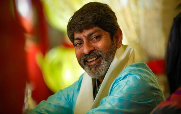 లీడ్ రోల్.. 60 ఏళ్ల వృద్ధుడిగా జగ్గూభాయ్! లీడ్ రోల్.. 60 ఏళ్ల వృద్ధుడిగా జగ్గూభాయ్!