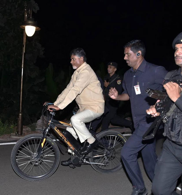 Pic Of The Day: Chandrababus Bicycle Ride!