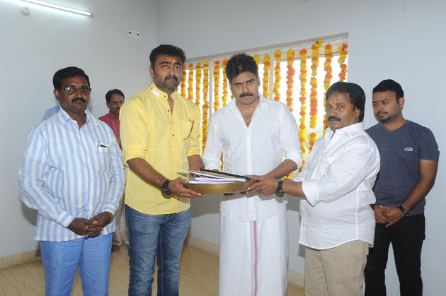 Proof: Pawan Kalyan going at jet speed!