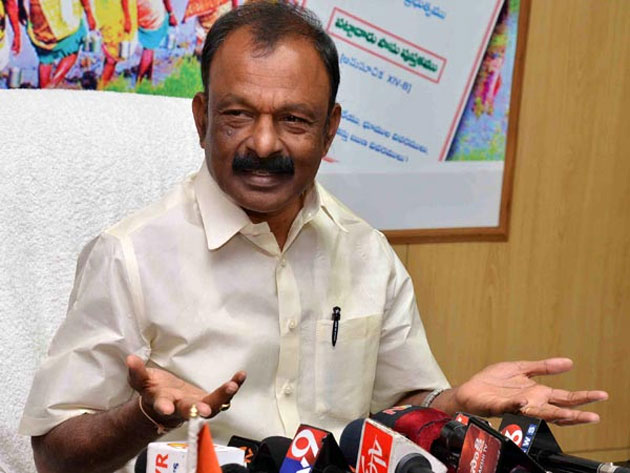 టైం పాస్ కోసం బాబు ఏం చేస్తున్నారో తెలుసా?