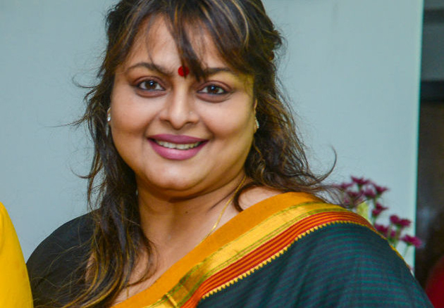 Could you recognize this Popular Actress?