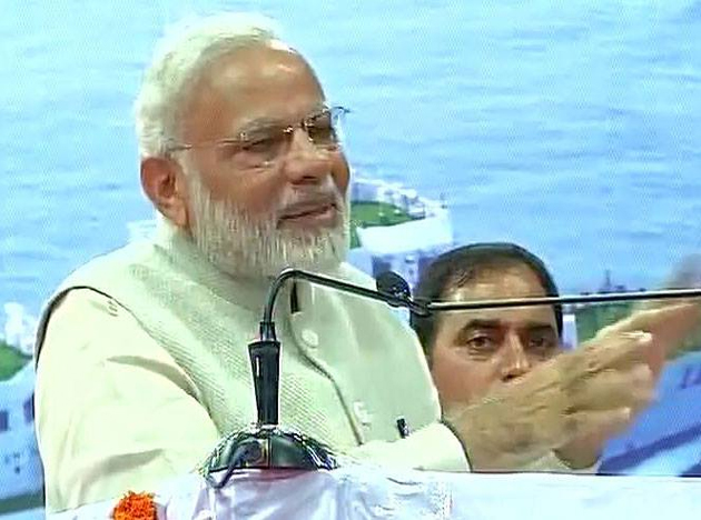 Rahul Gandhi gets a strong pinch from Modi