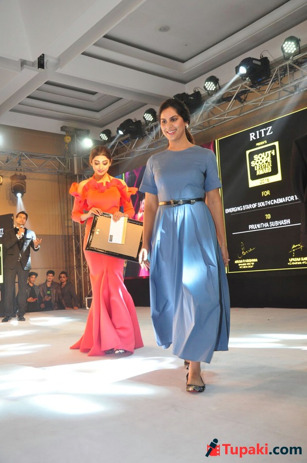 ఫొటోస్: సెలెబ్స్ @ రిట్జ్ సౌత్ స్కోప్ అవార్డ్స్