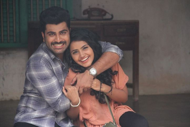 Comedian stuns Sharwanand in LIVE Comedian stuns Sharwanand in LIVE