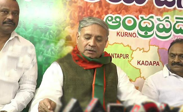 కేంద్రం మాటః హోదా ఇస్తే...ఏపీకే ఫస్ట్ కేంద్రం మాటః హోదా ఇస్తే...ఏపీకే ఫస్ట్