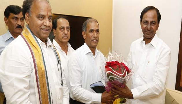 KCR only next to Krishna Devarayulu & Maharajas!