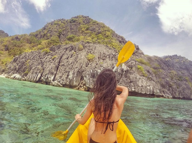 ఫొటోస్: అలన్నా పాండే వెకేషన్ స్టిల్స్