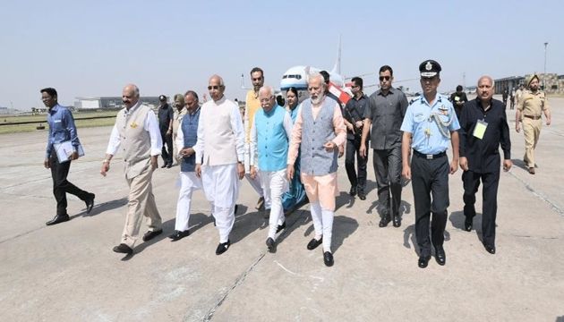 విమానంలో గంట జర్నీకి రూ.2500