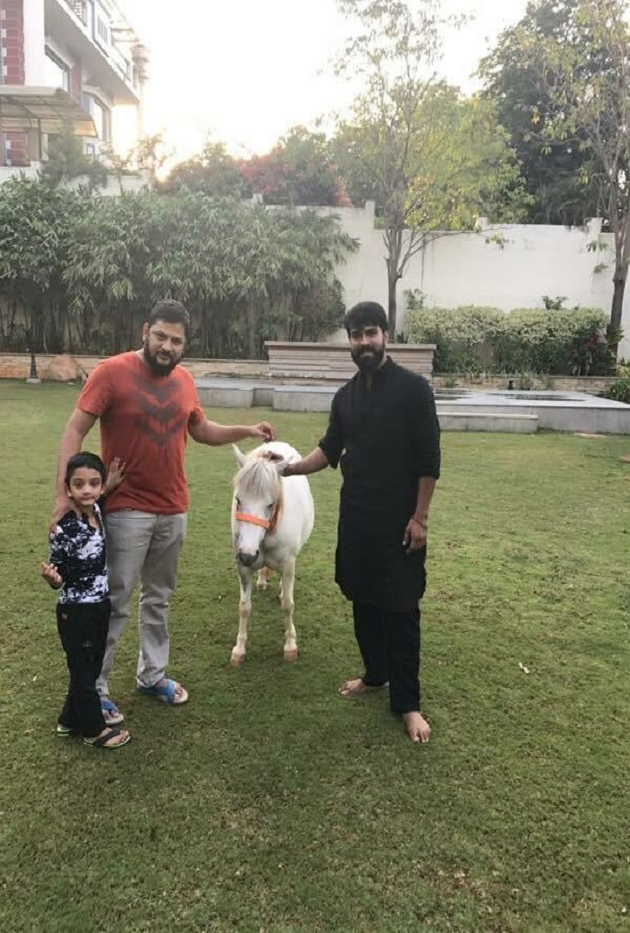 Suri kids get gifts from Cherry