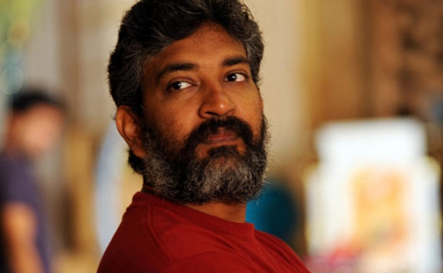 Rajamouli holds No Entry Board!