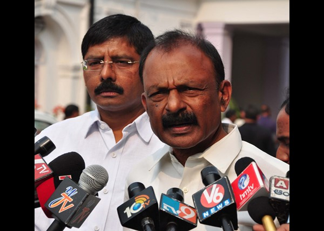 బాబుకు అసెంబ్లీ సీట్లపై ఉన్న శ్రద్ధ రాష్ర్టంపై లేదట