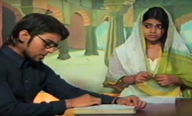 Charan & Shriya, A Romantic Scene!