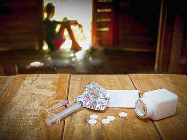 డ్ర‌గ్స్ ర‌చ్చ స‌రే.. మ‌రి వాళ్ల సంగ‌తేంది?