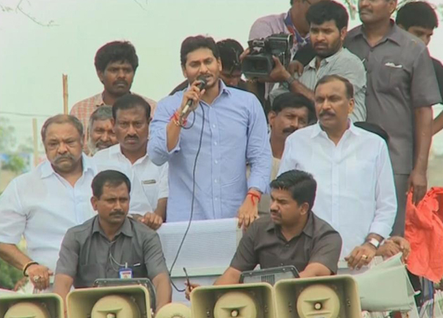 He looted Rs 60000 from every Andhrite