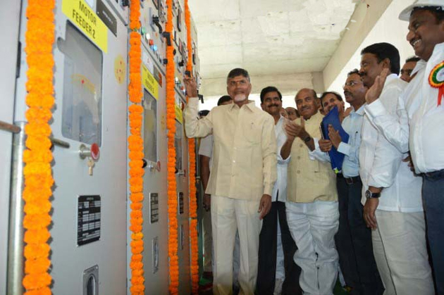 బాబు ముచ్చుమర్రిలో గొప్పలన్నీ నీటిపాలయ్యాయి బాబు ముచ్చుమర్రిలో గొప్పలన్నీ నీటిపాలయ్యాయి