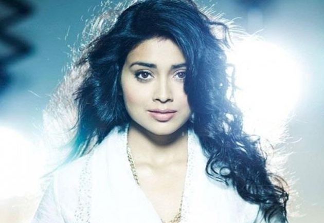 Vulgarity because of the eyes or exposing?