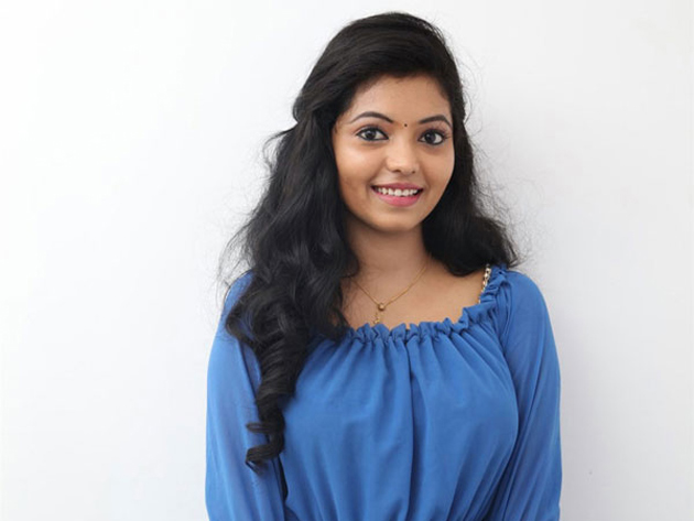 Heroine Apologizes For Bold Scenes in Teaser Heroine Apologizes For Bold Scenes in Teaser