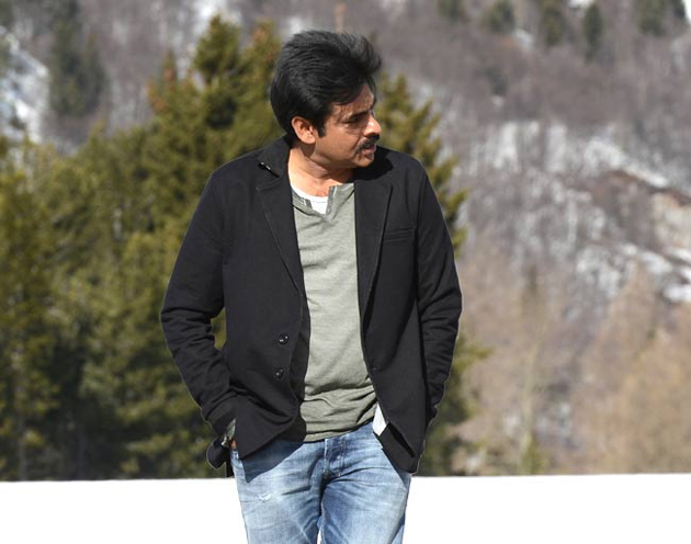 పవన్ సినిమాలో ఐటెం కాదు.. అంతకుమించి!