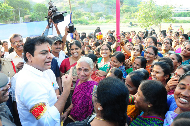 భ‌యం లేద‌న‌డంలోనే భ‌యం క‌నిపిస్తోంద‌ట కేటీఆర్‌!