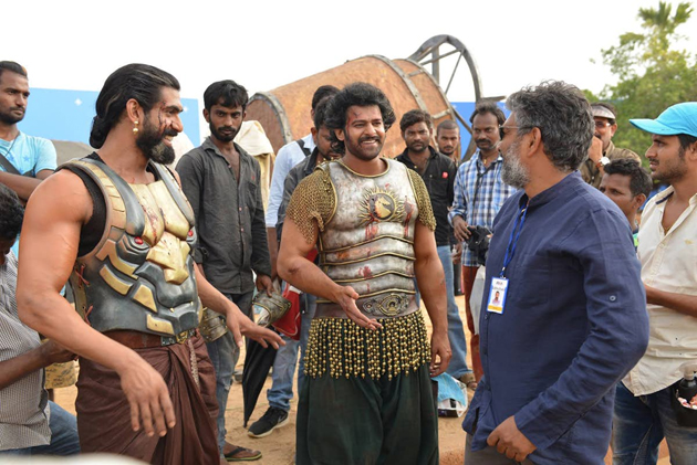 Prabhas Exactly Knows His Worth: Rajamouli