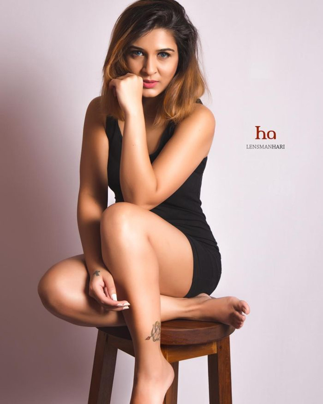 ఫొటోస్: రిట్జ్ గౌతమ్ ఫోటో షూట్