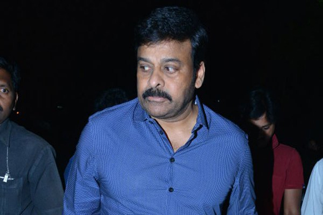 చిరూ... నీరో చక్రవర్తిని మించిపోయారే! చిరూ... నీరో చక్రవర్తిని మించిపోయారే!