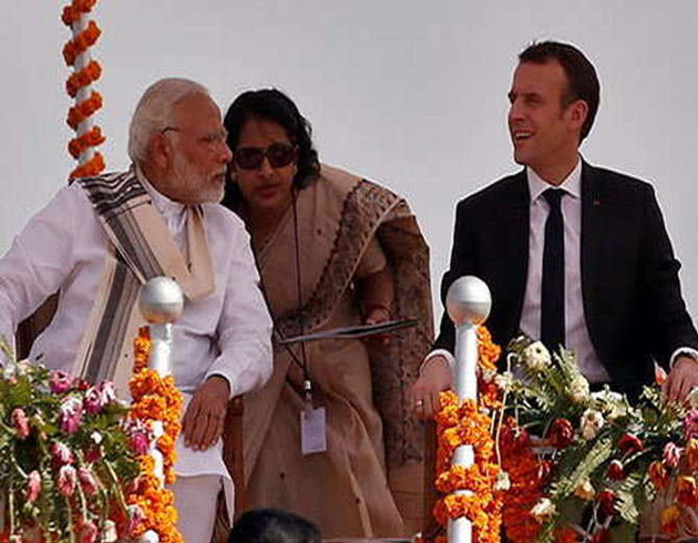 Who Is She Moving Close To Modi?