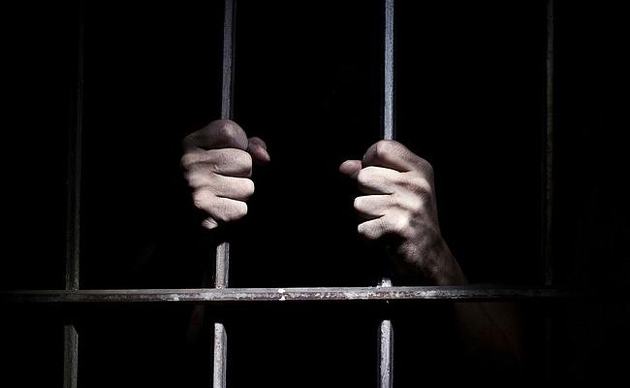 రాజ్ త‌రుణ్ తండ్రికి మూడేళ్ల జైలు!