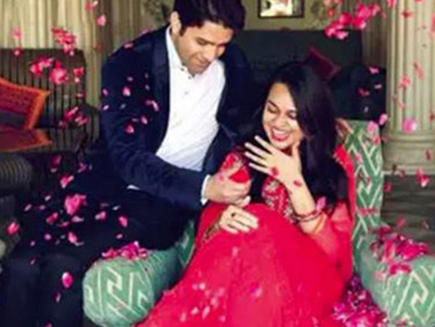 Rahul Didnt Spare Modi Even in Wedding Tweet