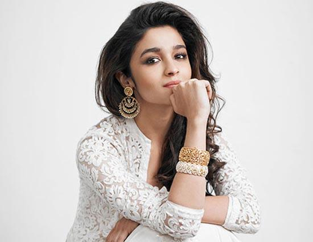 అలియా ఎవరే అతగాడు