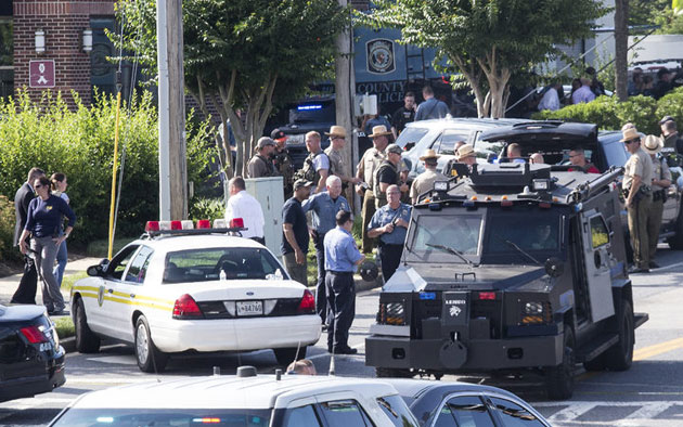 అమెరికాలోని మీడియా హౌస్ మీద కాల్పులు