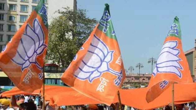 పార్టీ కార్యాలయాలలో....కళకళలు