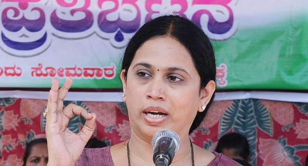 Rs 30 Crore & Ministry Offered To Woman MLA