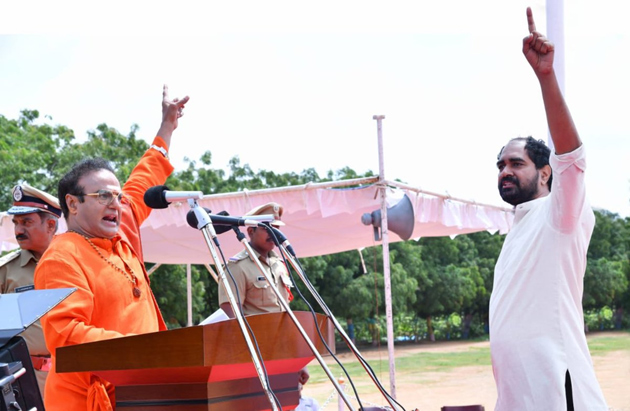 తమిళనాట ఎన్టీఆర్‌ ధర్నా ఏంటో?