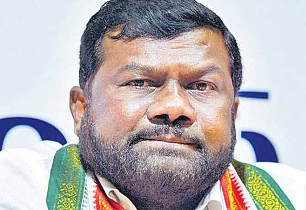 కాంగ్రెస్‌ లో కోవర్టులా..?