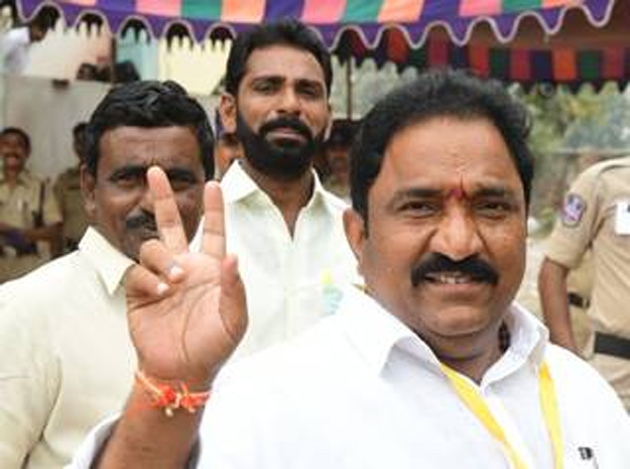 Is KCR Readying Up Deadliest Weapon Against Chandrababu?