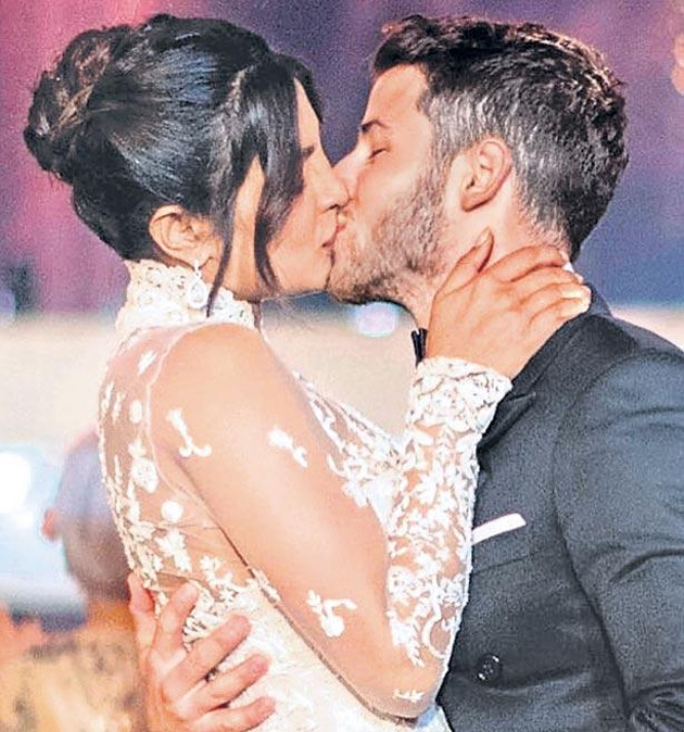 మా వ్యక్తిగత విషయాలపై మీ రచ్చ ఎందుకు?