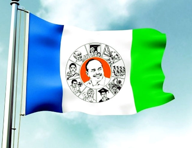 కాపు నేతలను వైసీపీ ఎందుకు దూరం చూసుకుంటోంది?