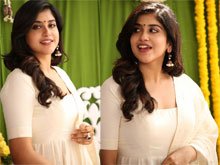 Telugu NRI Girl Manisha Raj Debut Movie With Vaishnav Tej