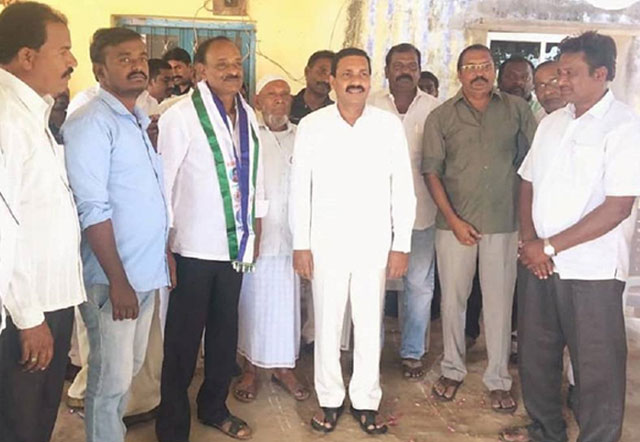 AP Ministers Brother & Brother-In-Law Joins YCP