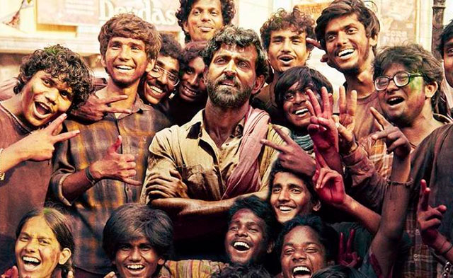 వేధింపుల ద‌ర్శ‌కుడిని రీప్లేస్ చేయ‌లేదా?