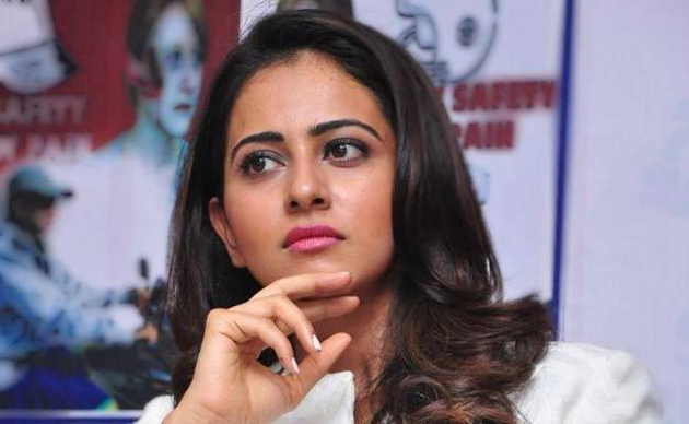 Rakul Preet Cheated by Restuarant People?