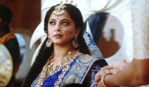 Anushka Gives An Example Of Her Kind-Heartedness!