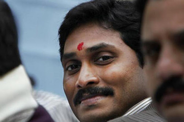 Jagans 2-Min Glance At YSRs House