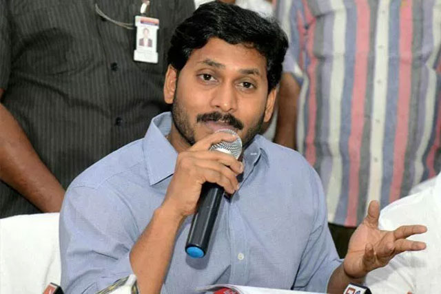 జ‌గ‌న్ ఎవ‌ర్ని.. ఎందుకు క‌ల‌వ‌న‌ట్లు?