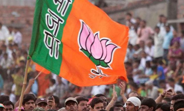 క‌విత అడ్డాలో దేవుడు కూడా బీజేపీ వైపేనా?