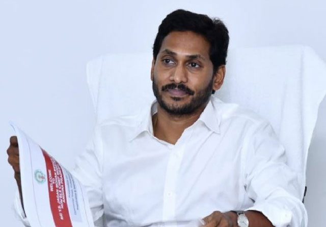 అంత సాహ‌సం చేస్తున్న జ‌గ‌న్‌!